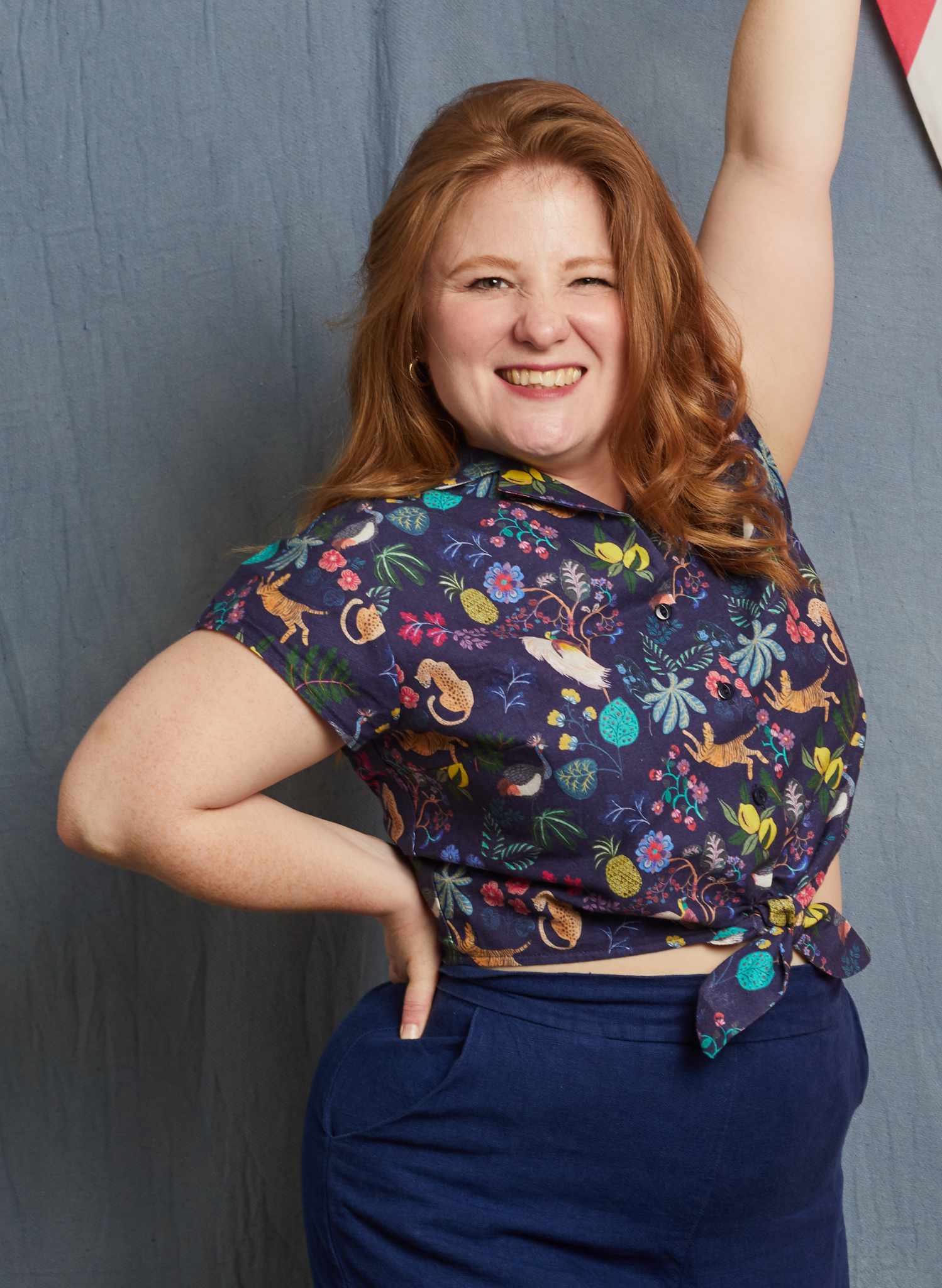 Peggy Top - Navy Paradise Garden