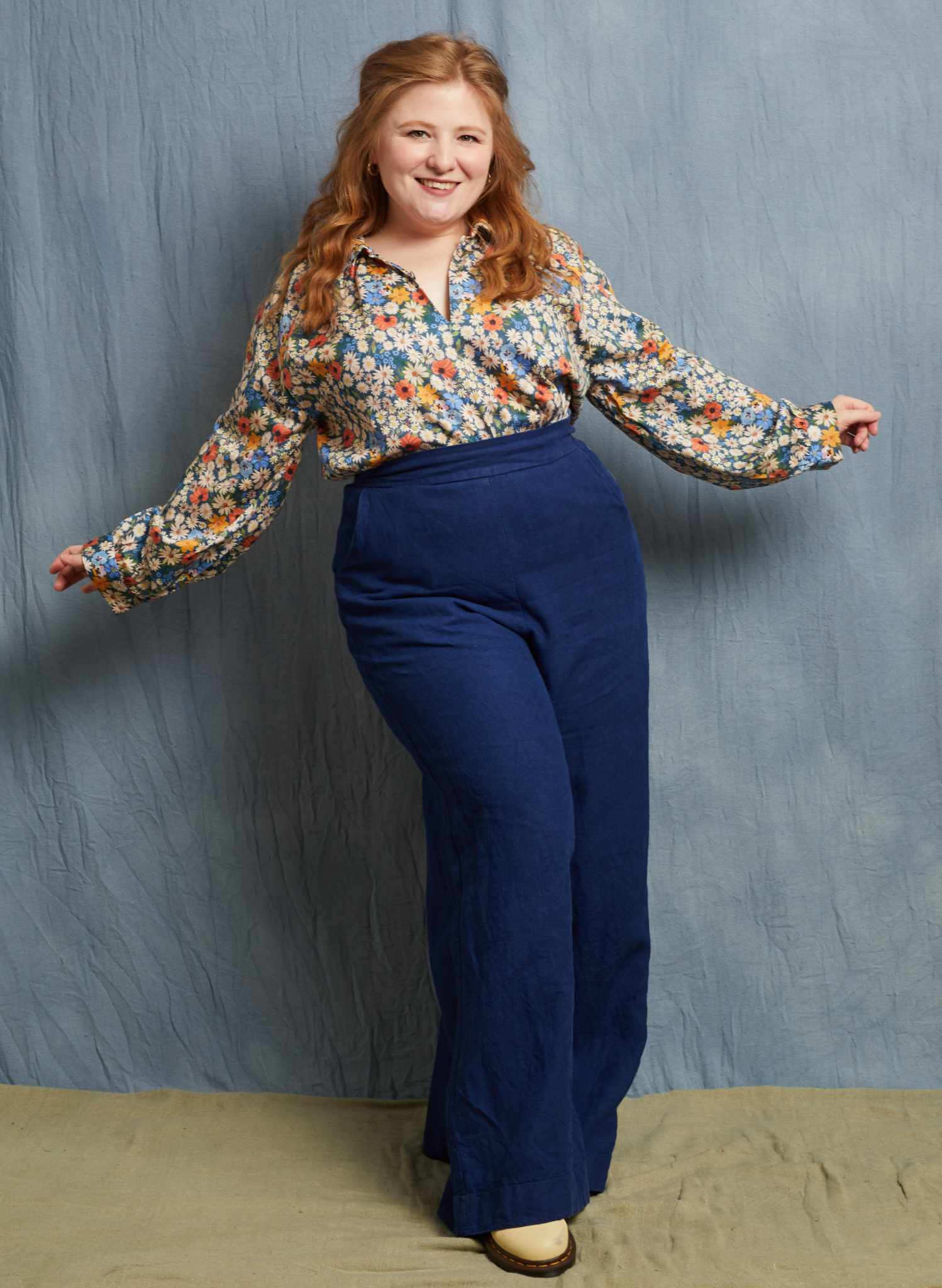 Joan Top - Blue Ditsy Daisy
