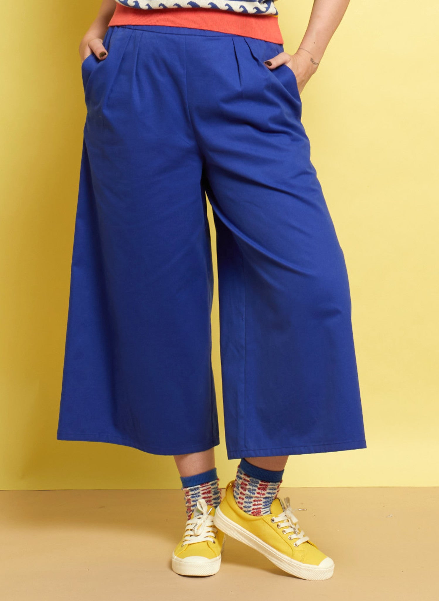 Edith Cropped Trousers - Blue