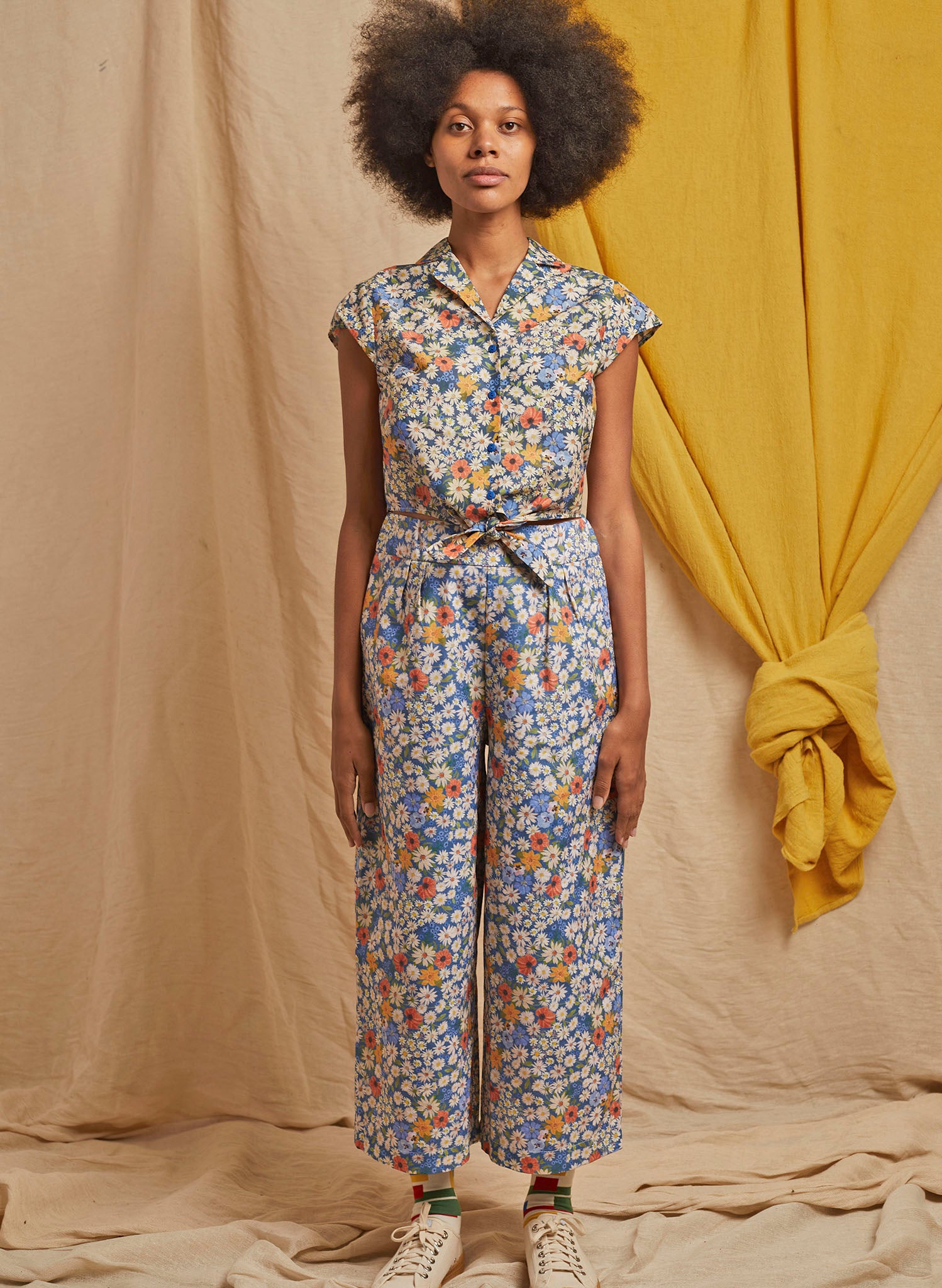 Peggy Top - Blue Ditsy Daisy