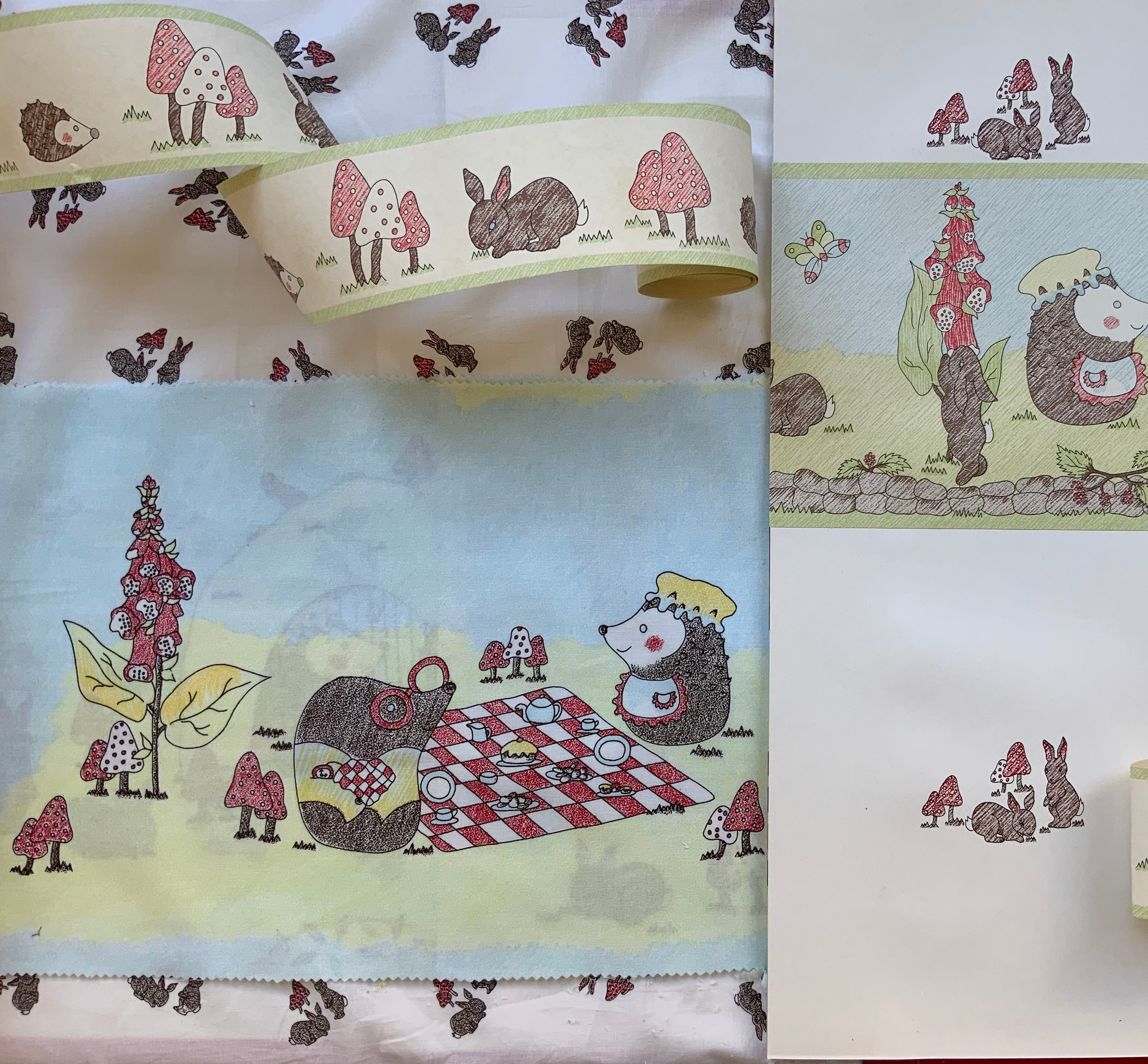 Poppy - Large Mole and Hedgehog - Wallpaper Border - 10m