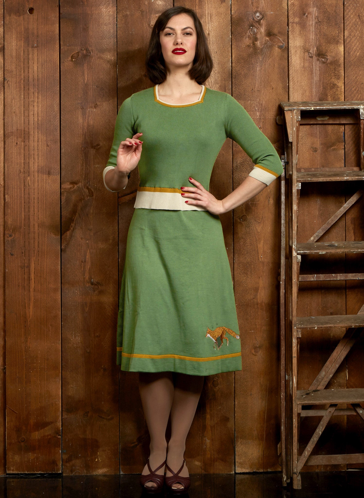 Otti 2-Piece - Light Green Embroidered Fox Knitted Top and Skirt