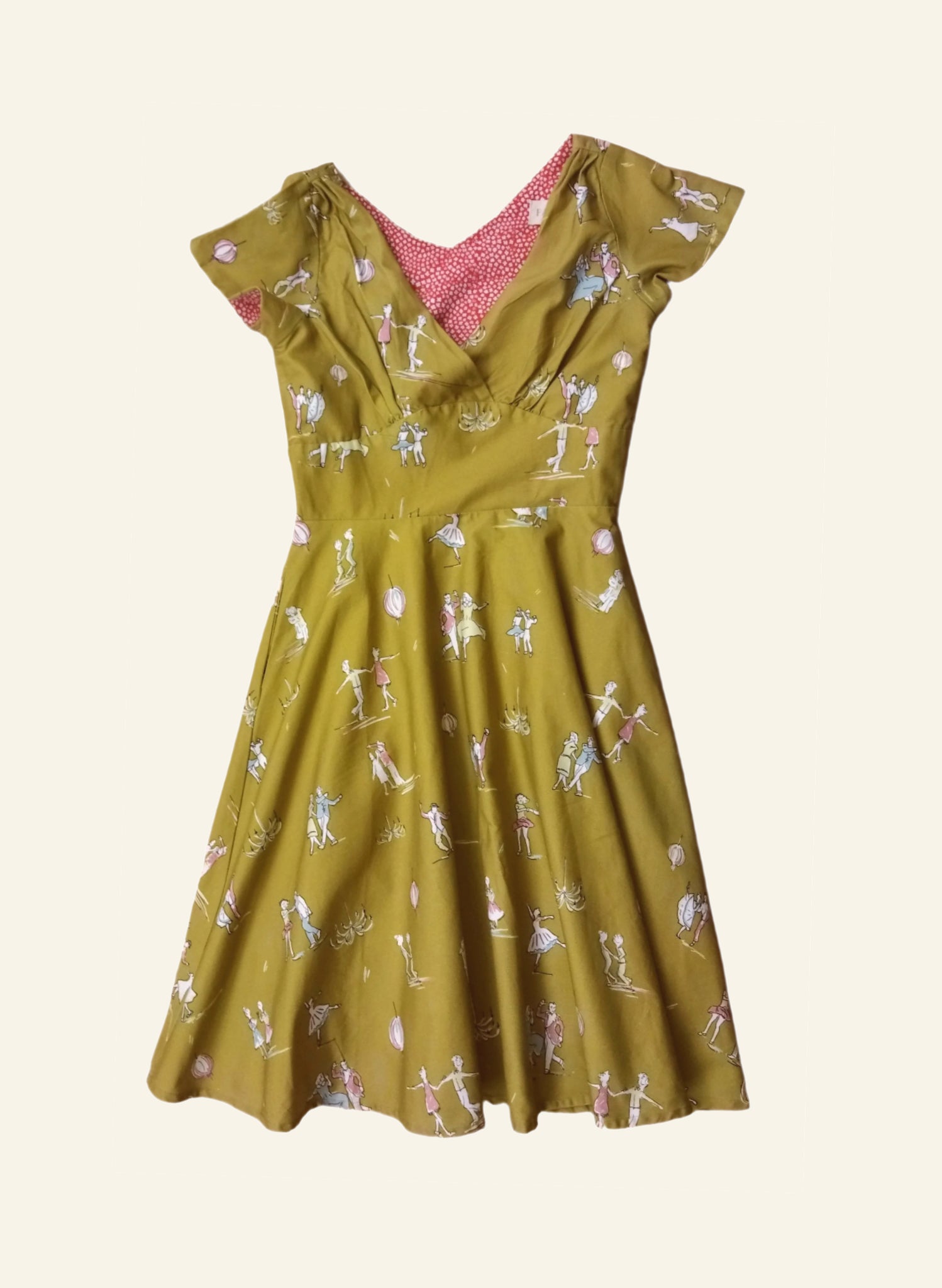 Pre Loved - Irene- Dancers