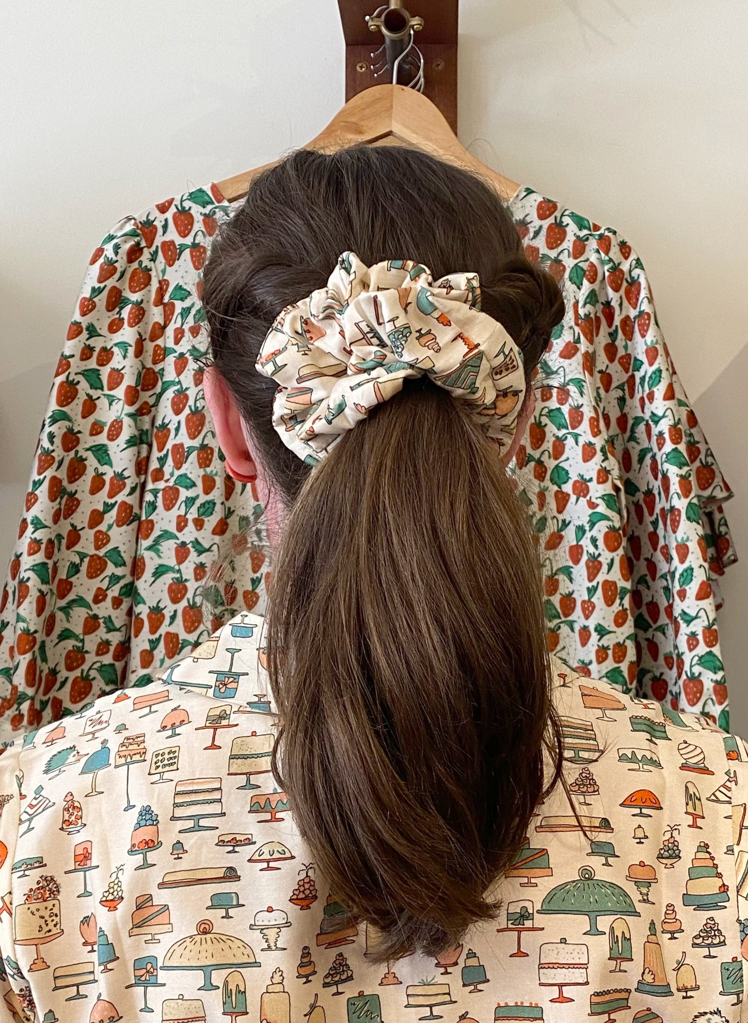 Scrunchies - Cream Cakes