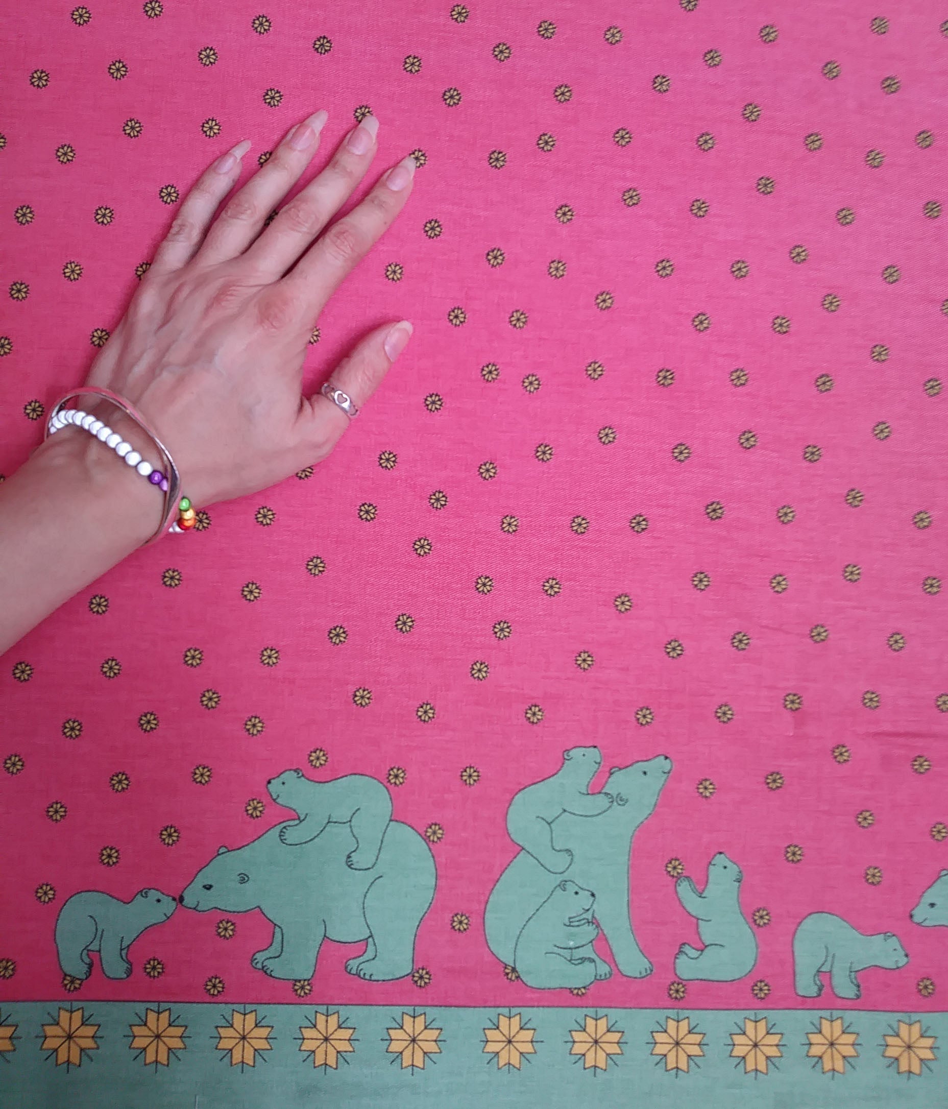 Remnant - 2m - Pink/Green Polar Bear Fabric - Cotton twill
