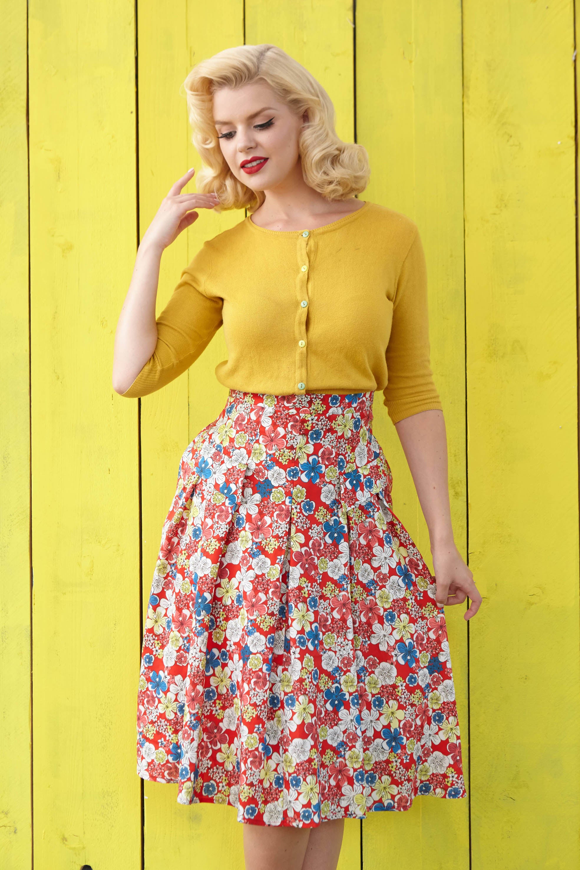 Veronica - Red Hibiscus Heaven Print Floral Vintage-style Skirt