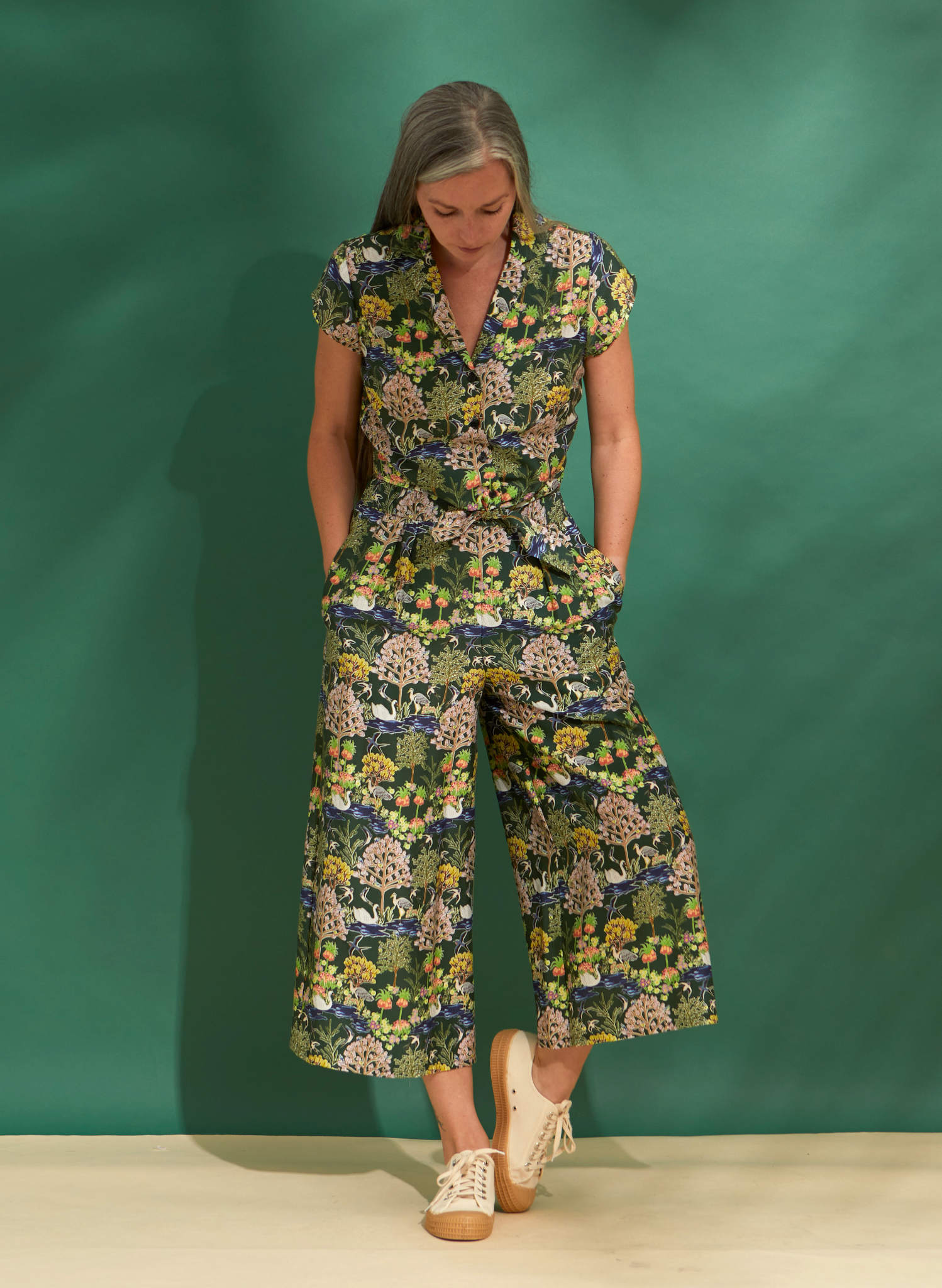 Peggy Top - Dark Green Botanical Gardens