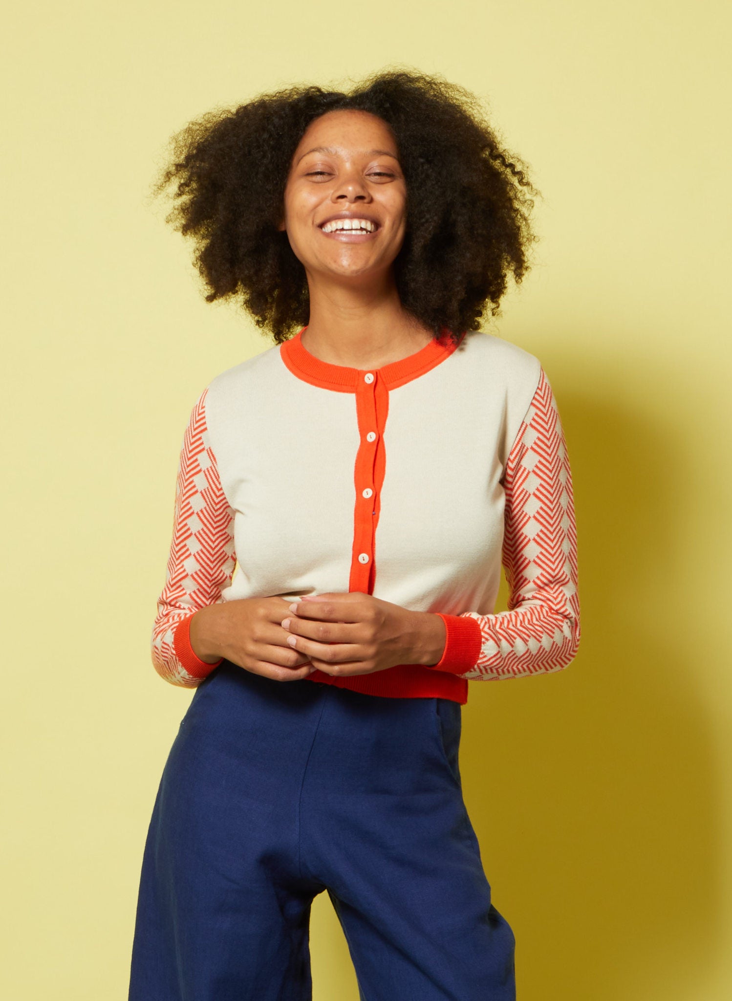 Vera Full Length Sleeve Cardigan - Cream/Red Large Tiger