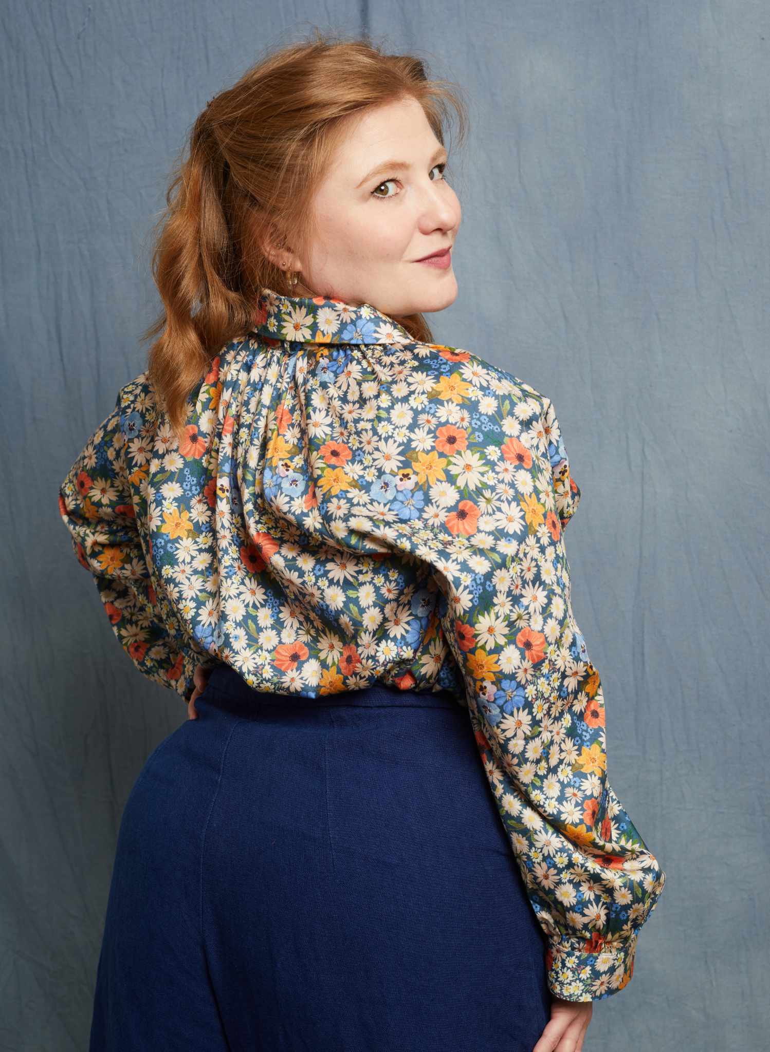 Joan Top - Blue Ditsy Daisy