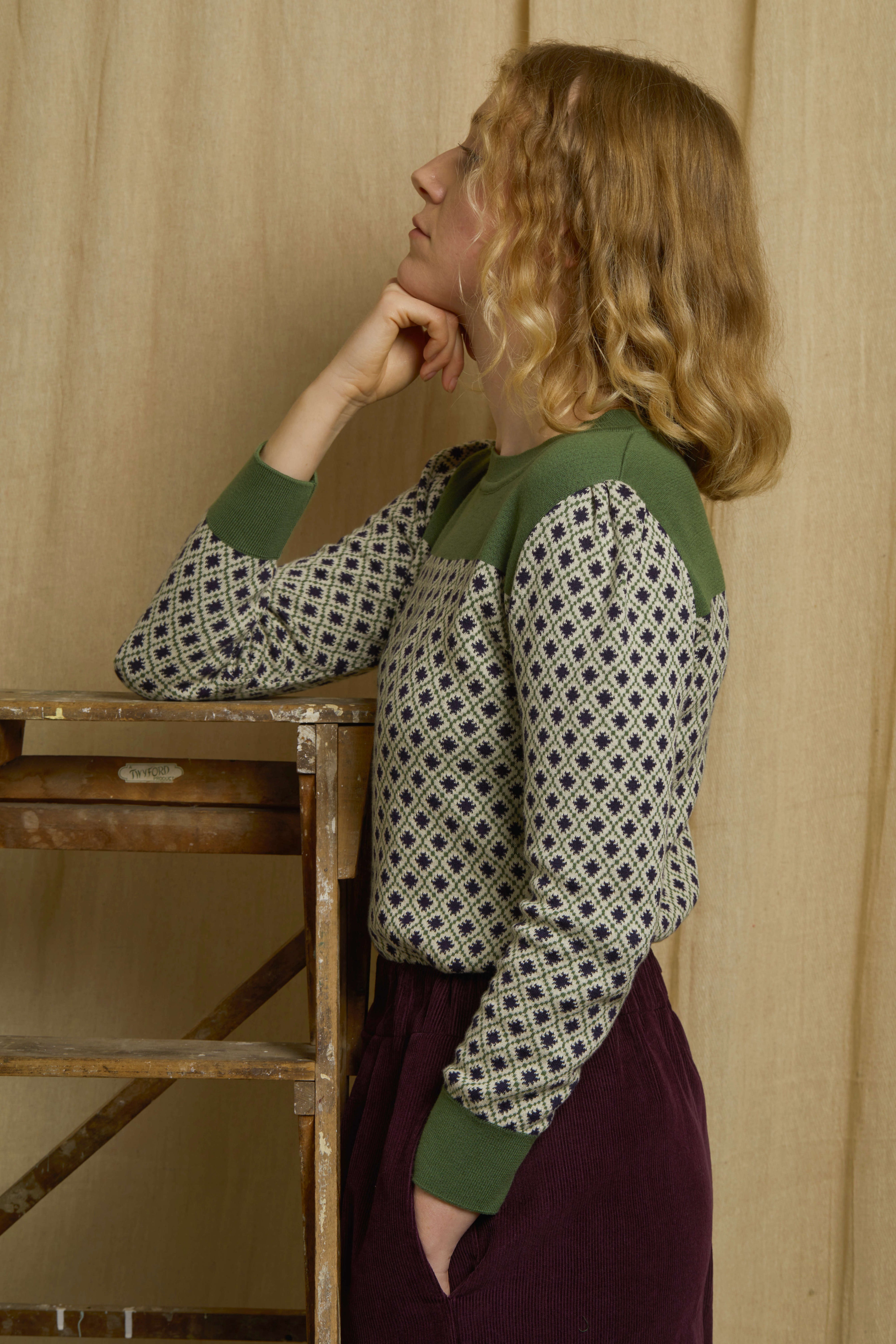 Clara - Green Tiles Top