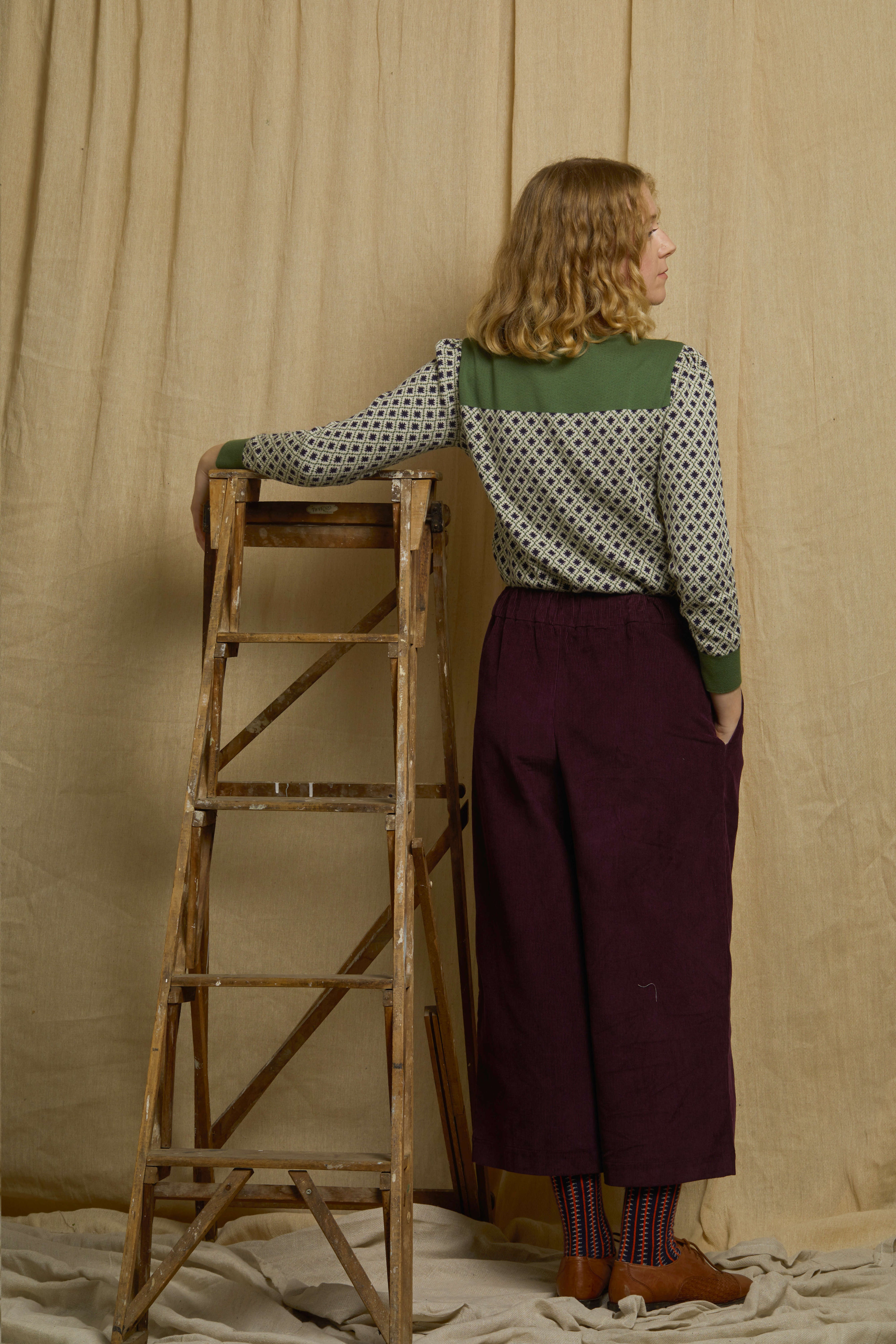 Clara - Green Tiles Top