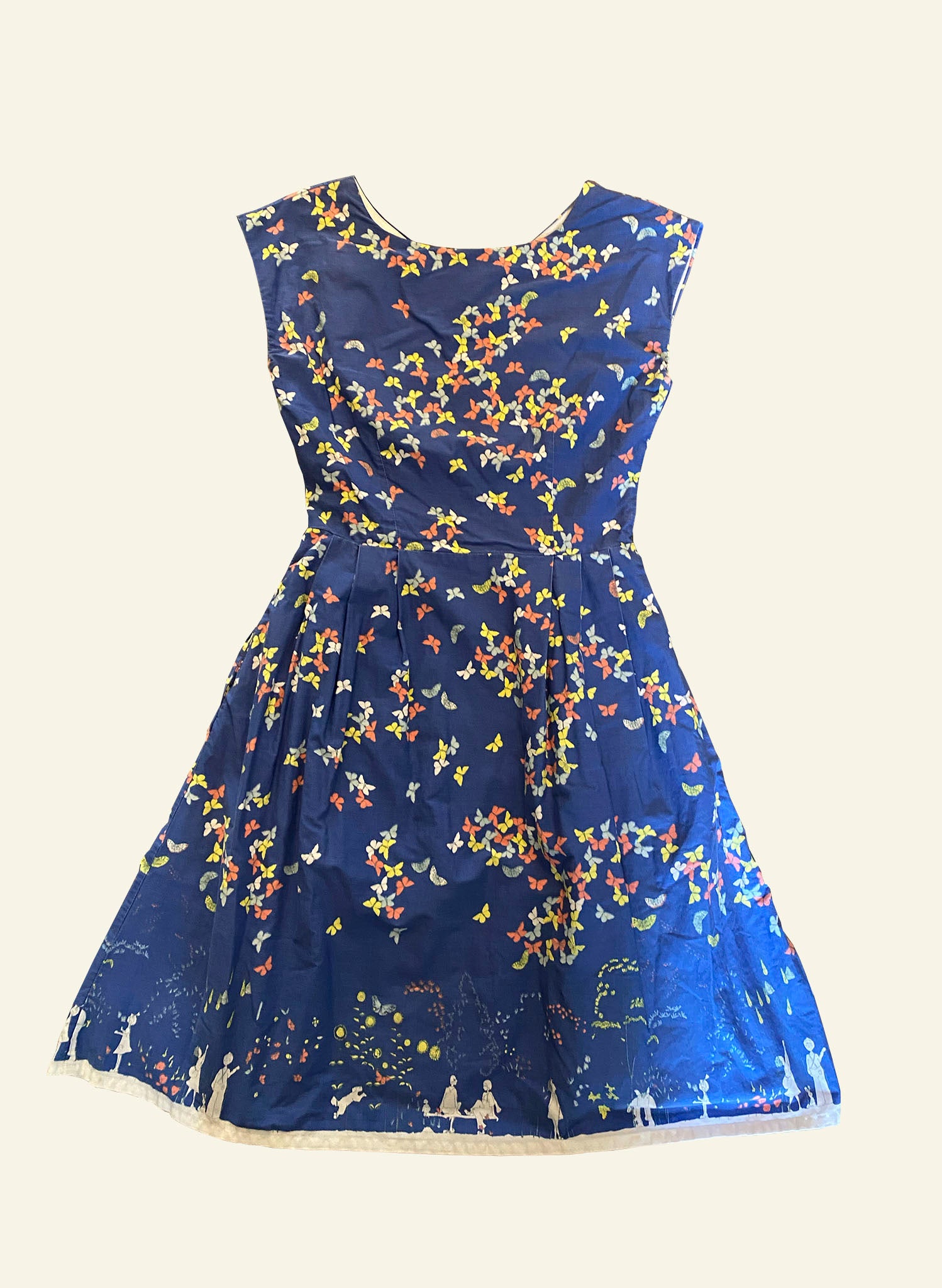 PRE LOVED - Short Sleve Beatrice - Chasing Butterflies - Size 08