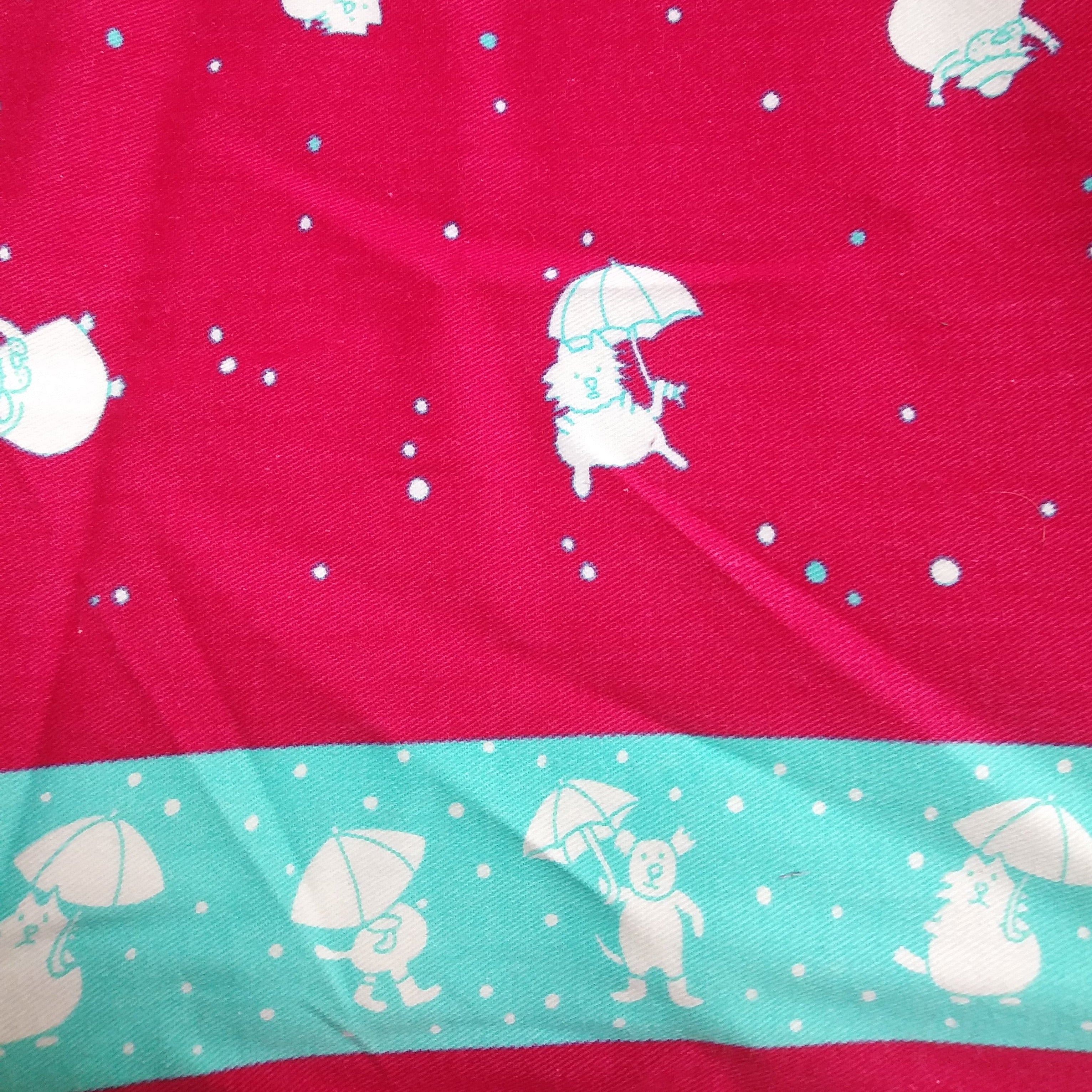 Remnant - 1m - Raining Cats Fusia Pink Fabric - Cotton twill