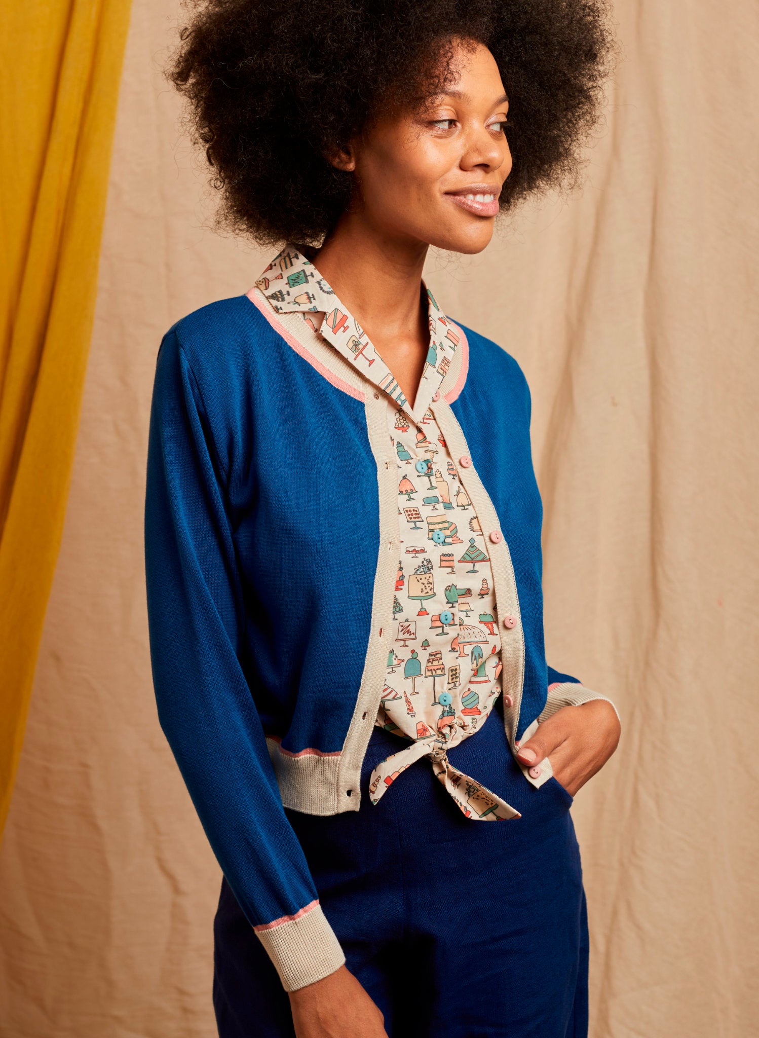 Vera - Blue Posies Cardigan