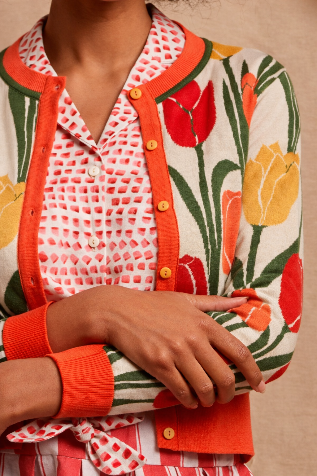 Vera - Cream Tulips Cardigan