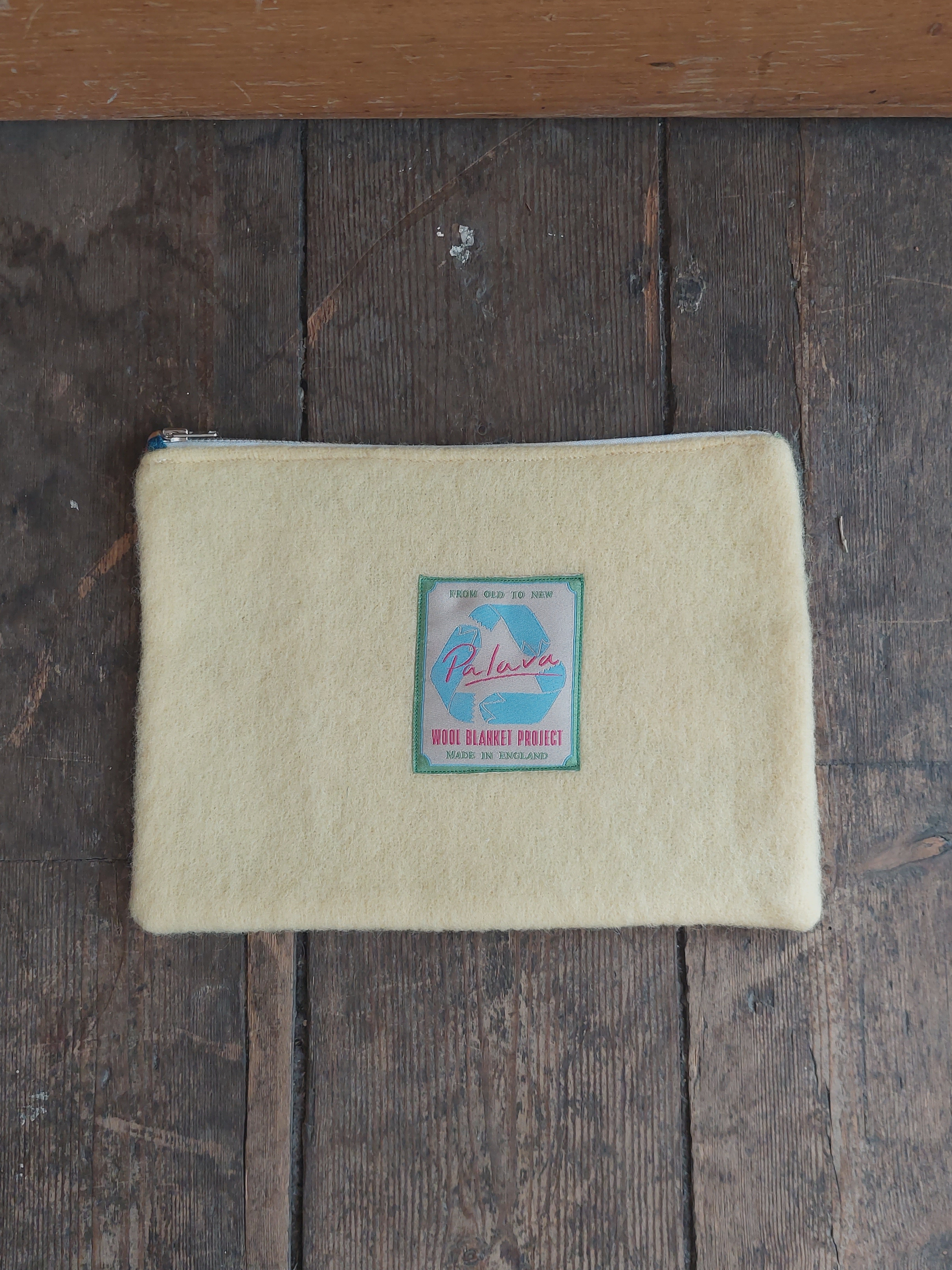Zip Pouch - Medium - Dark Green Botanical Gardens
