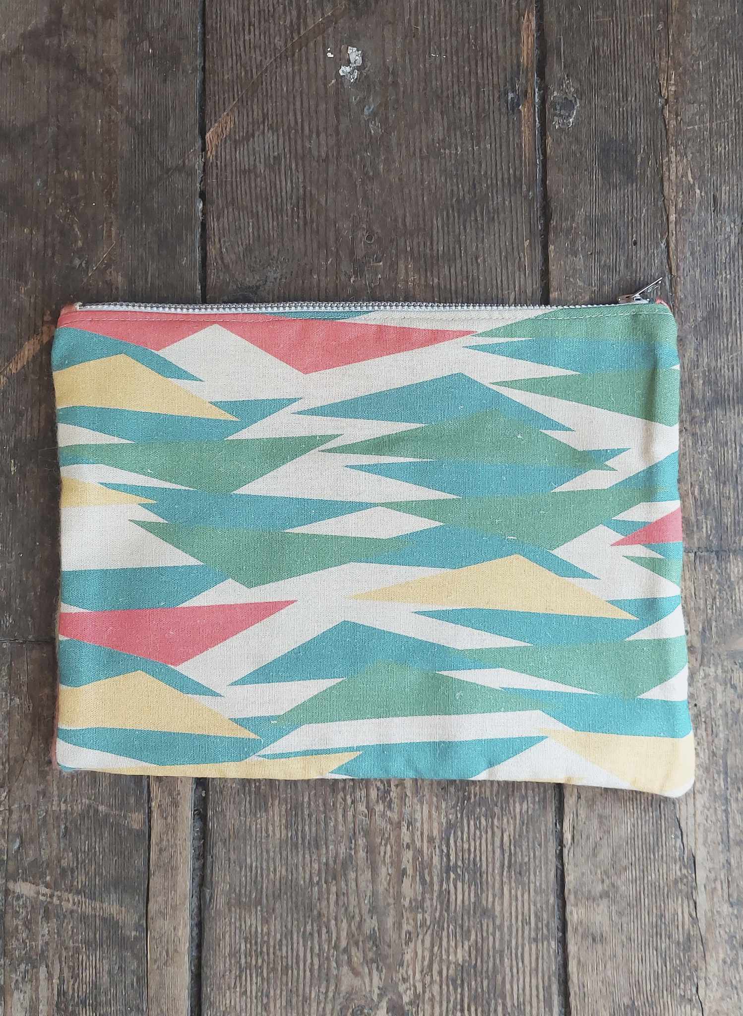 Zip Pouch- Medium - Multi Sails