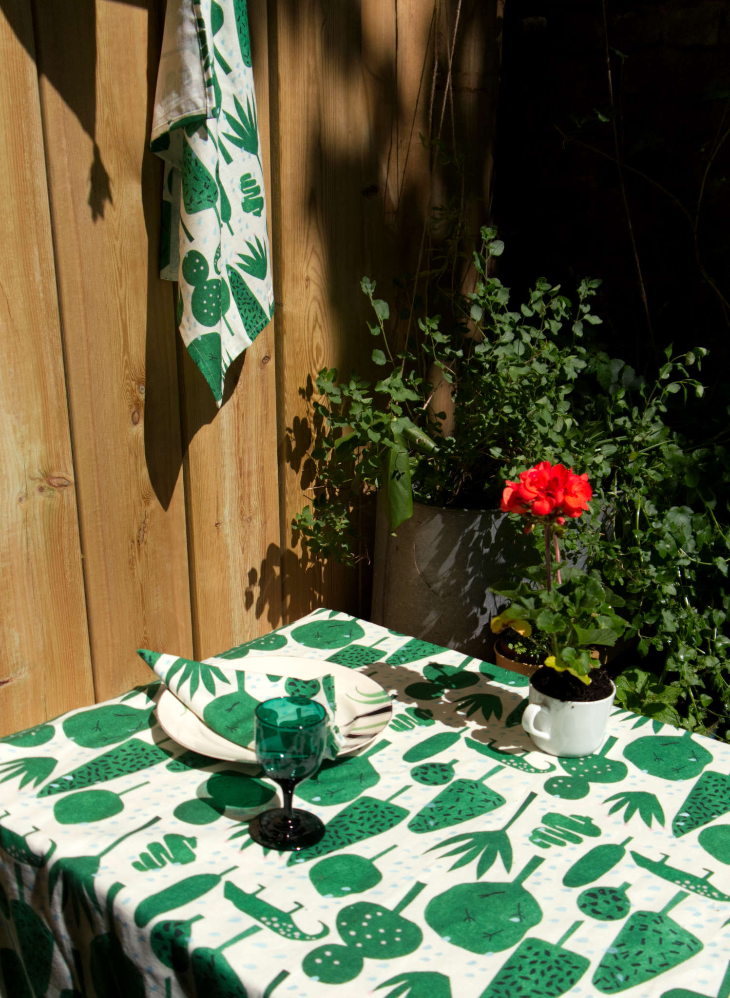 Table Cloth - Topiary