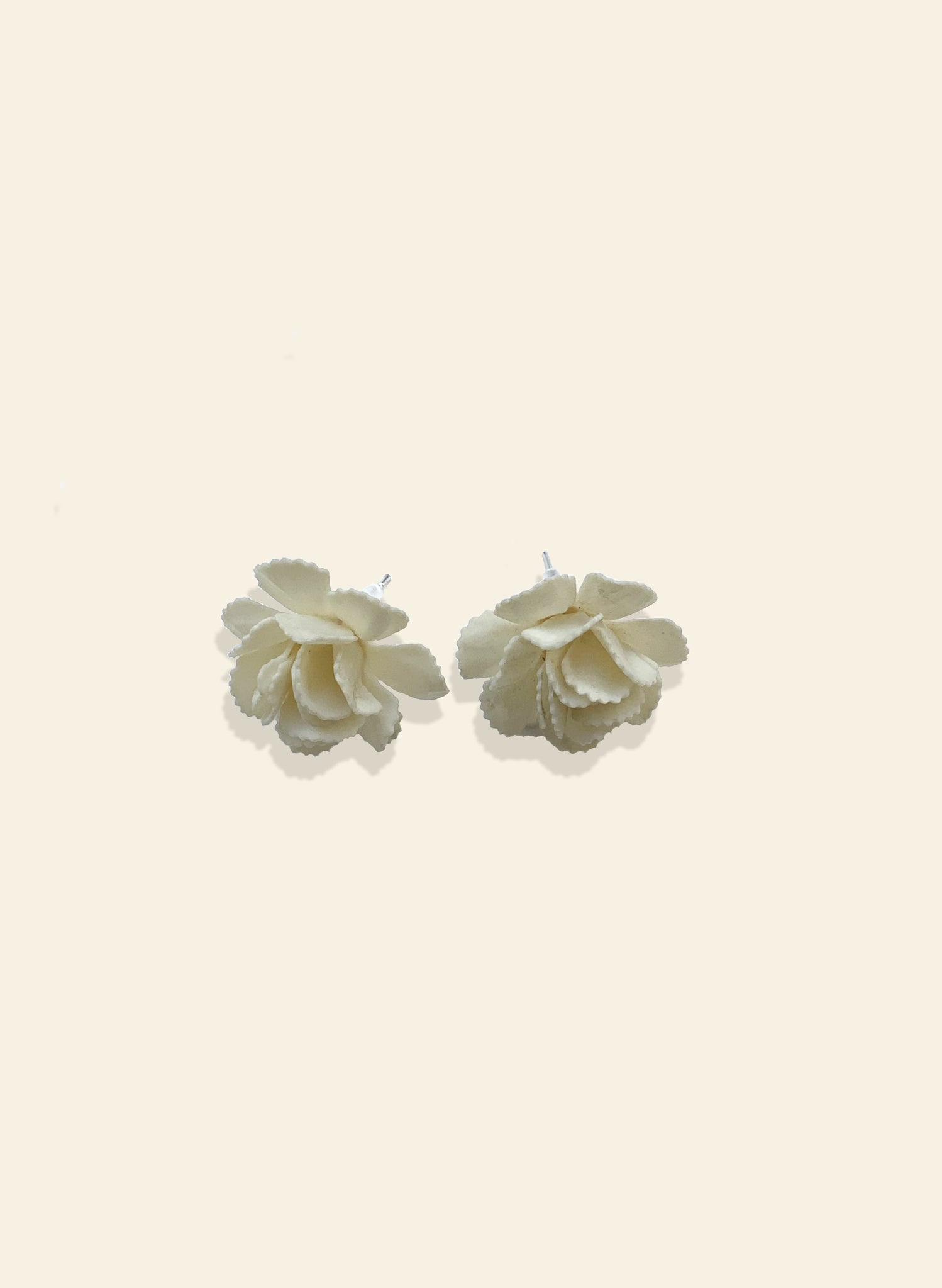 Vintage Palava - Cream Floral Earrings