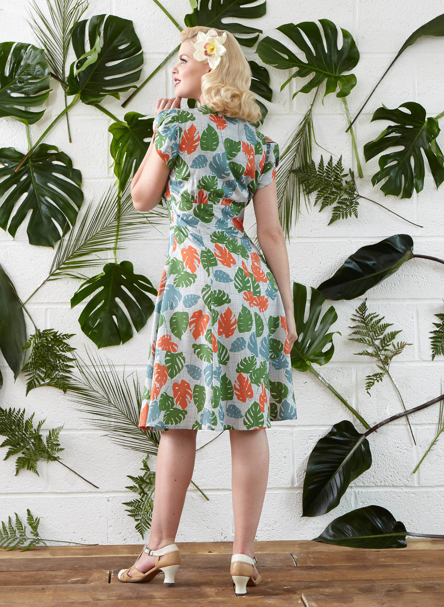 Rita - Green Tropical Leaf Print Vintage-style 1950s Dress for Women