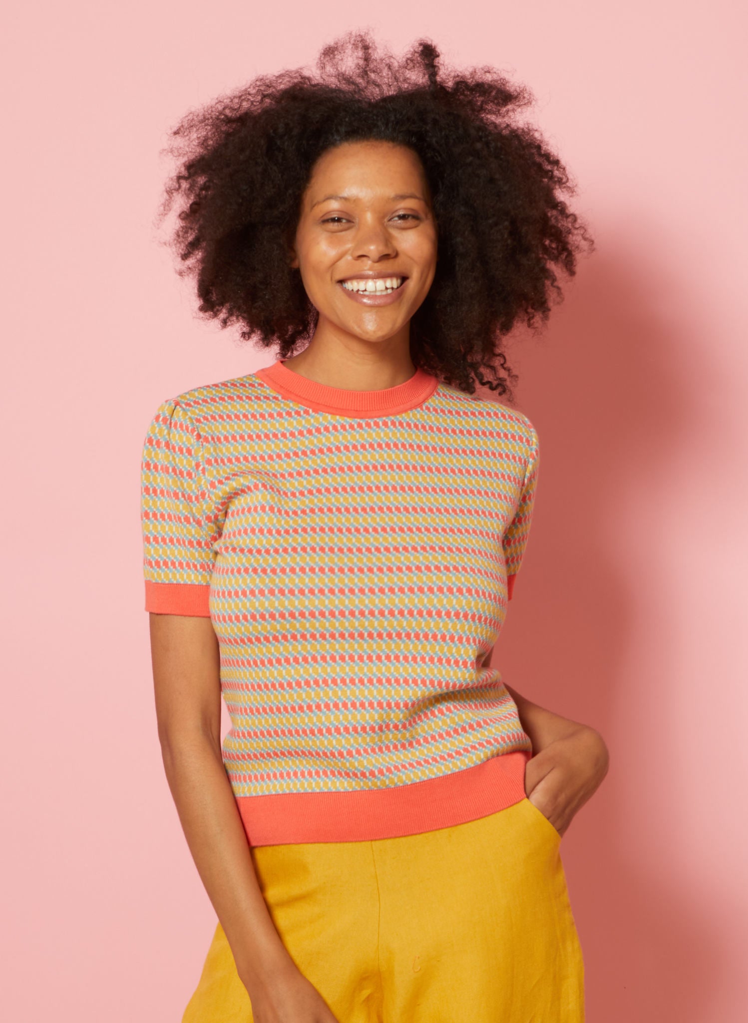 Eve - Coral Mexican Wave Knitted Top