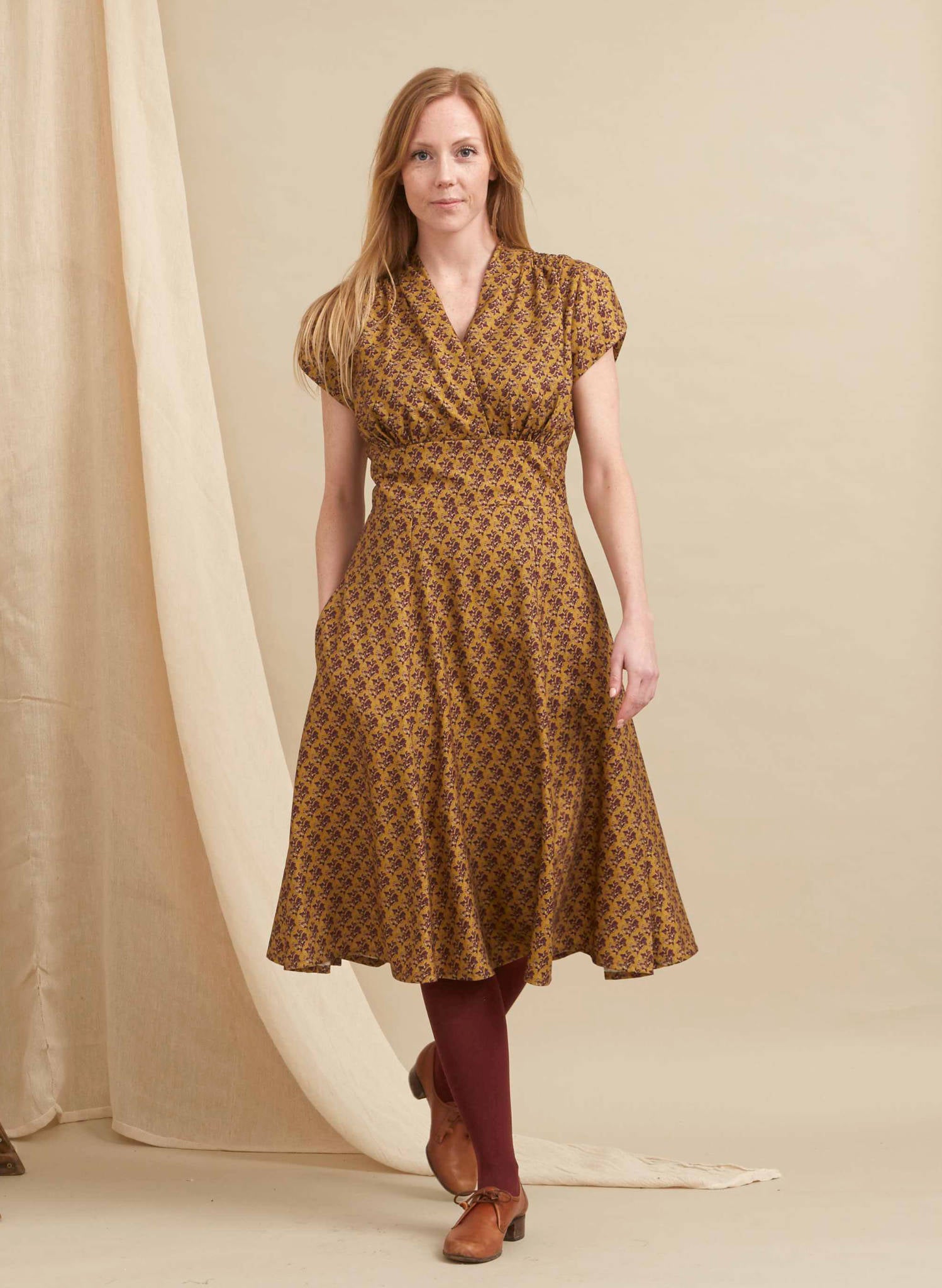 Rita - Gold Sloes Dress